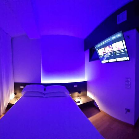 Apartamento Attico Reale - In Centro, Tra Stazione E Bari Vecchia Exterior foto