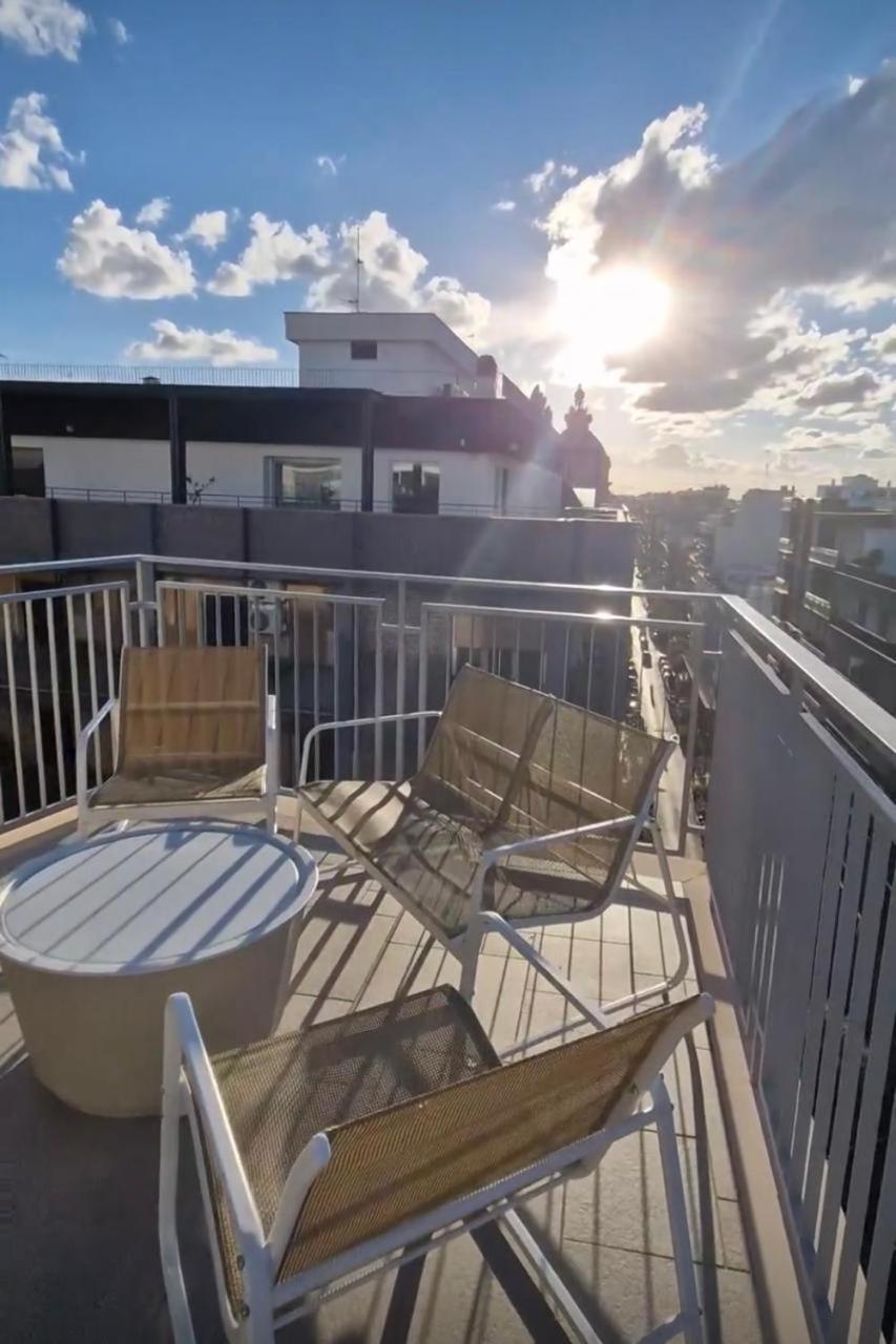 Apartamento Attico Reale - In Centro, Tra Stazione E Bari Vecchia Exterior foto